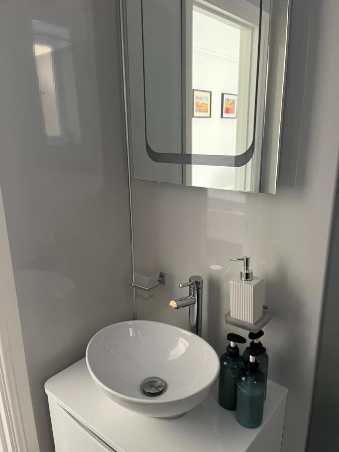 Pierremont En-Suite Rooms Бродстеърс Екстериор снимка