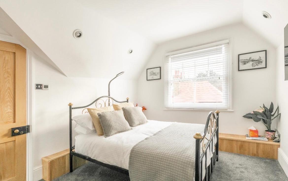 Pierremont En-Suite Rooms Бродстеърс Екстериор снимка