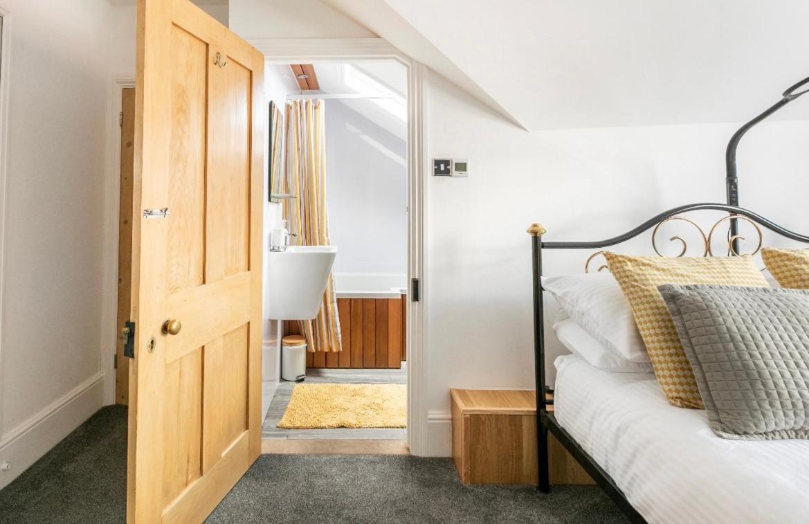 Pierremont En-Suite Rooms Бродстеърс Екстериор снимка