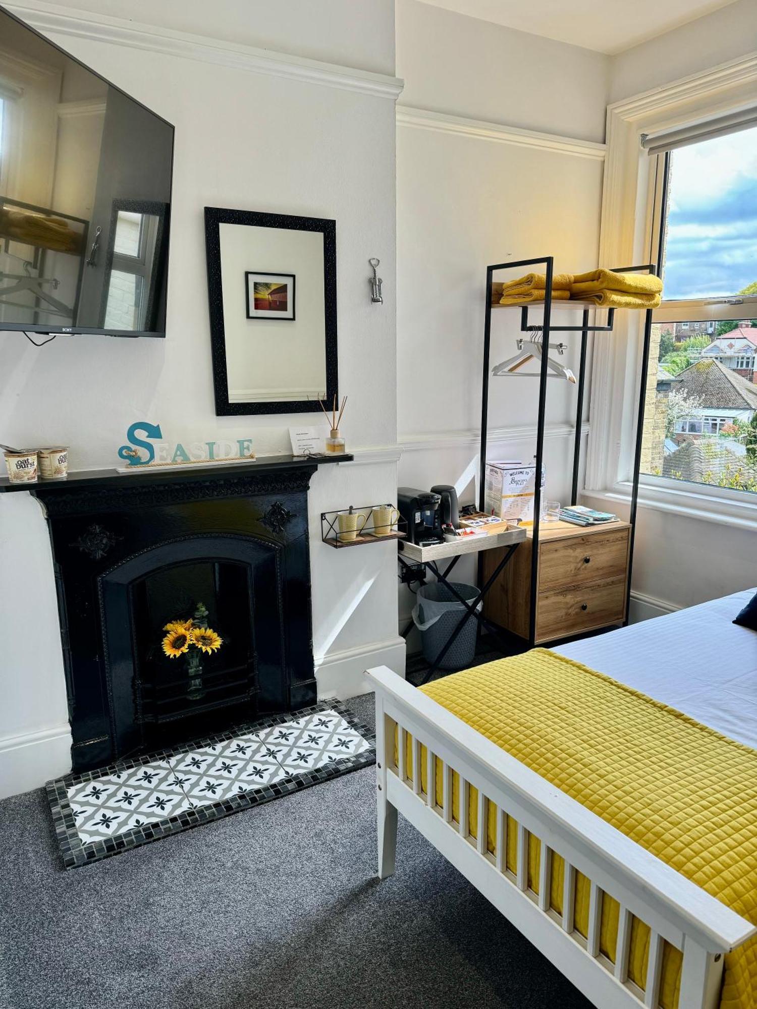 Pierremont En-Suite Rooms Бродстеърс Екстериор снимка