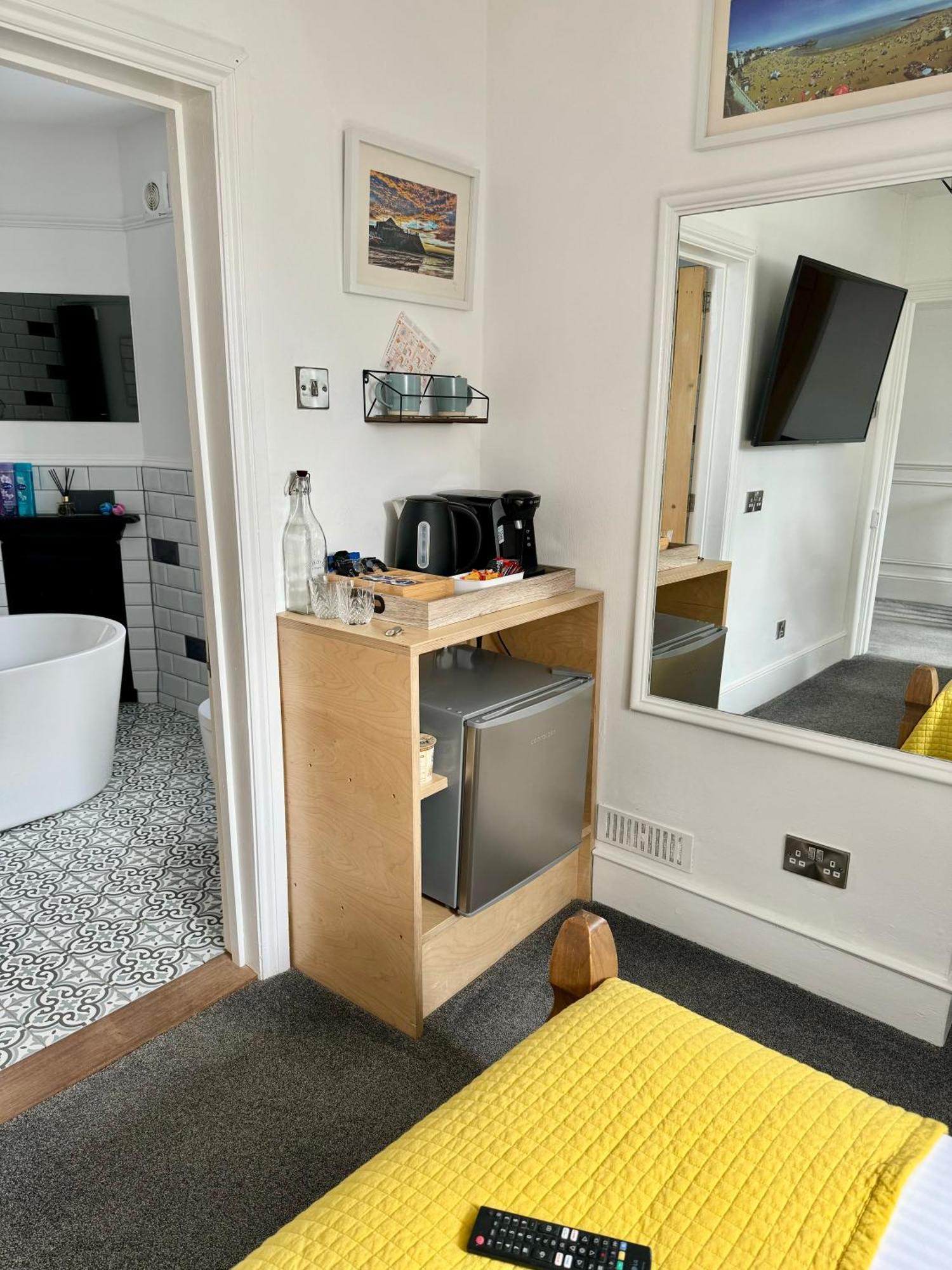Pierremont En-Suite Rooms Бродстеърс Екстериор снимка